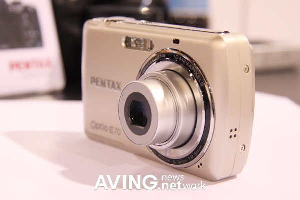 Pentax To Present Its Compact Digital Camera Optio E