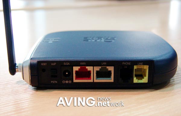 ‘BS-T100V’, Bluetooth AP that enables to be used as a portable PSTN or ...