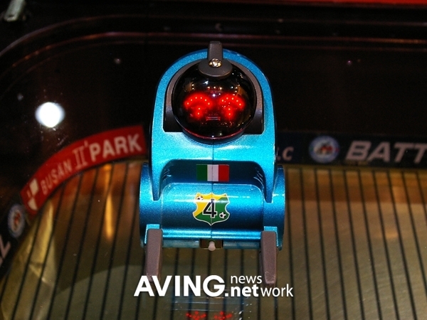IR Robot to demo 'Battle robot football game'