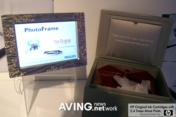 PHILIPS to present its limited edition digital photo frame