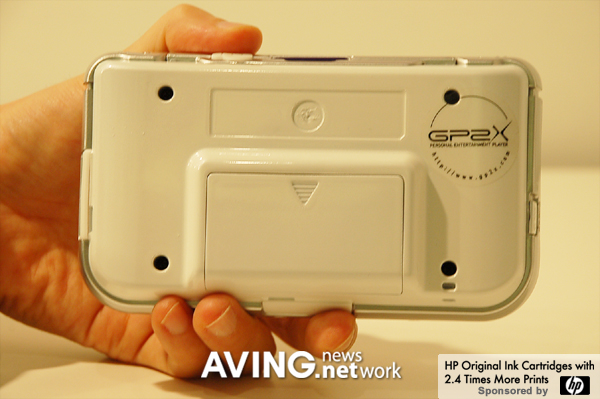 Linux-based handheld gaming device 'GP2X' < Tech & Bio