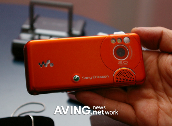 Sony Ericsson announces W888 W880 W610