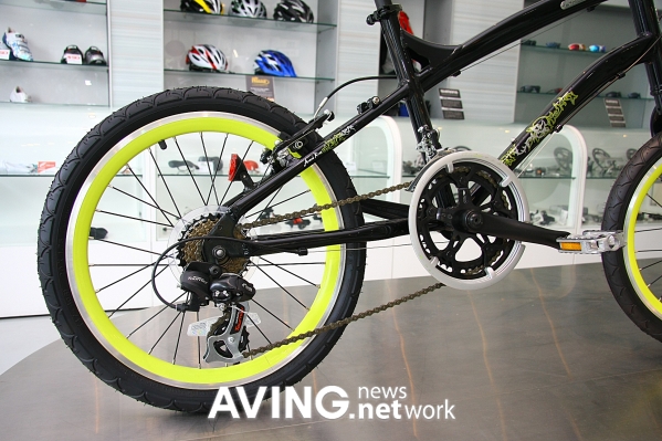 SAMCHULY to launch a new stylish bicycle designed by Andre Kim