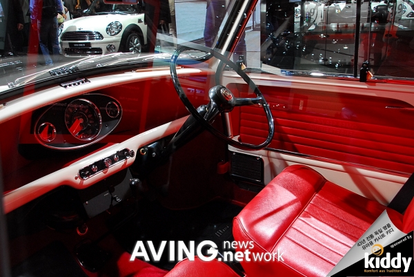 [IAA 2009 - Photo News] BMW to present its 'Morris Mini-Minor'