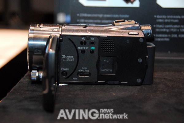 Sony to showcase its 64GB HD Handycam camcorder 'HDR-CX550V Sony to showcase its 64GB HD Handycam camcorder 'HDR-CX550V