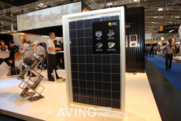 [Intersolar 2010] REC to present its Solarmodule