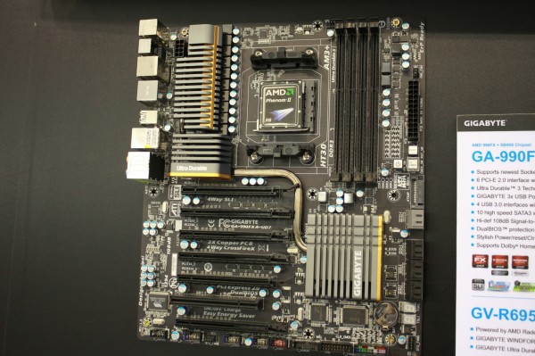 [Computex 2011] Gigabyte to Show PC System with four Graphics Cards