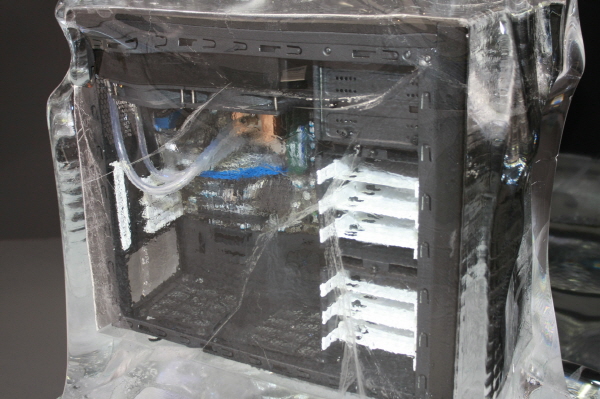 [Computex 2011] Fractal to Put PC Case in Ice