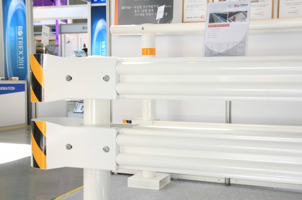 [ROTREX 2011] SW Road Safety to Present ‘Open Type Guardrail’ with Soft ...