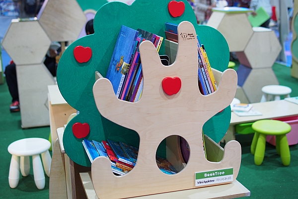 [Educare 2014] Cradle Korea introduced ‘Book Tree’, a speaking bookshelf