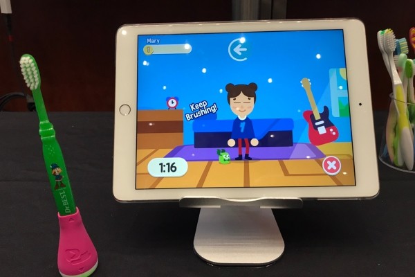 [IFA 2017] Playbrush, Introduced Toothbrush for Infant that Links with ...