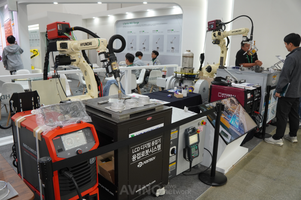 HD Hyundai Robotics debuts collaborative robot “U Series” at FIX 2024 ...