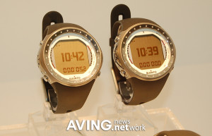 SUUNTO TITANIUM BRACELET for a Suunto D9 dive computer/watch £72.00 - UK