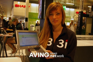 1.2Kg Tablet NotePC ‘Flybook dialogue V33i’